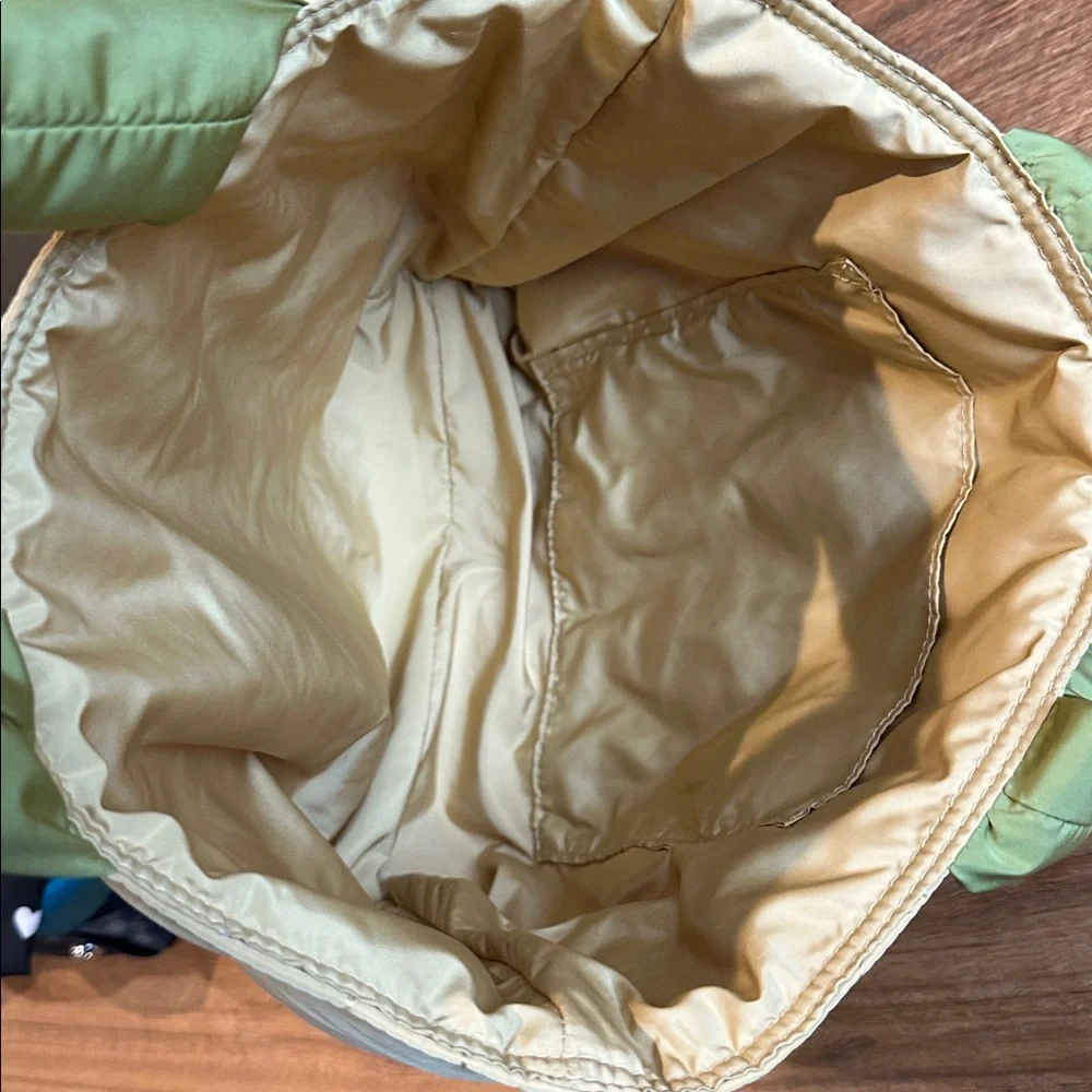 Starbucks RARE Lunar New Year Puffy Tote Bag - Picture 6 of 6